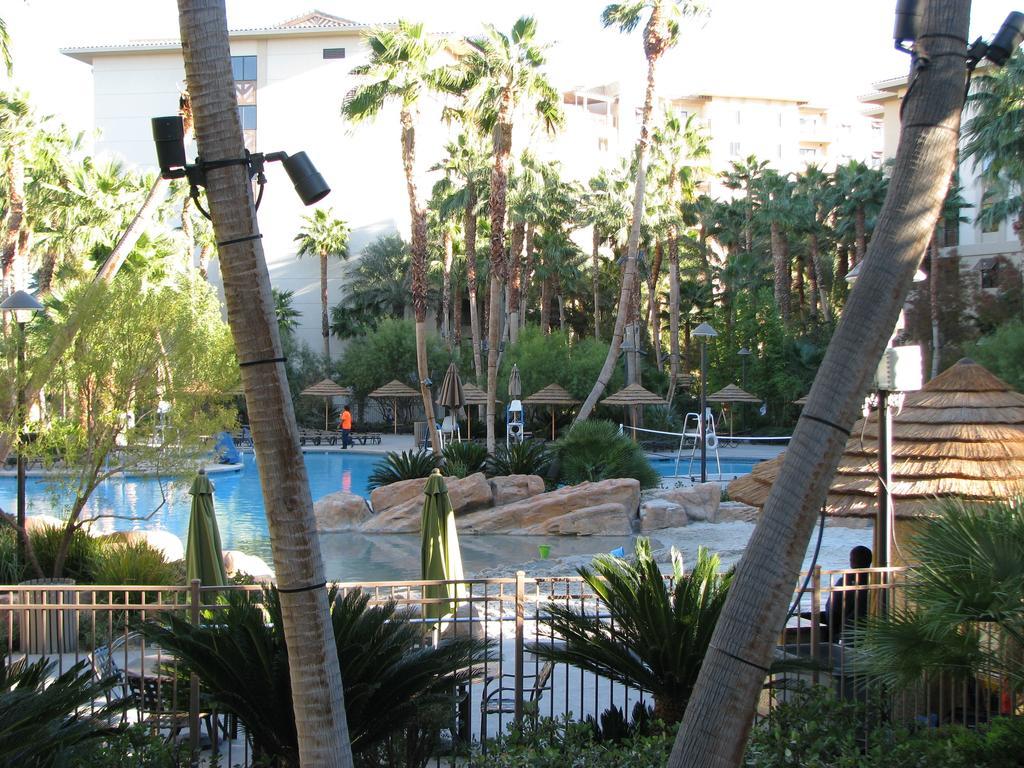 Suites At Tahiti Village Resort And Spa-No Resort Fee Λας Βέγκας Εξωτερικό φωτογραφία